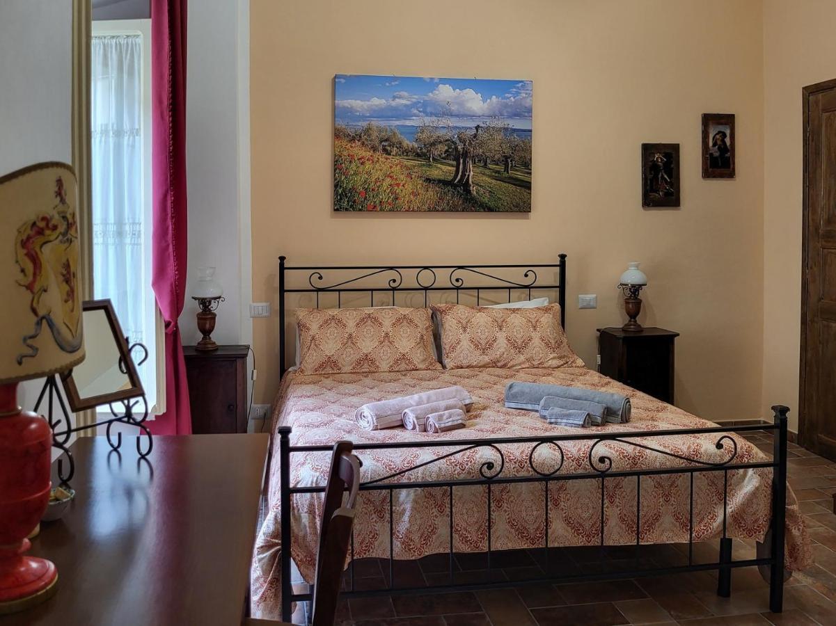 Bed and Breakfast Il Rifugio Dell'Artista Пассиньяно-суль-Тразимено Экстерьер фото